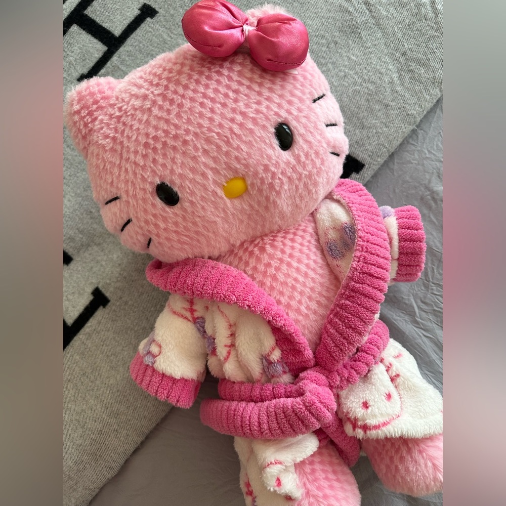 hello kitty vintage build a bear